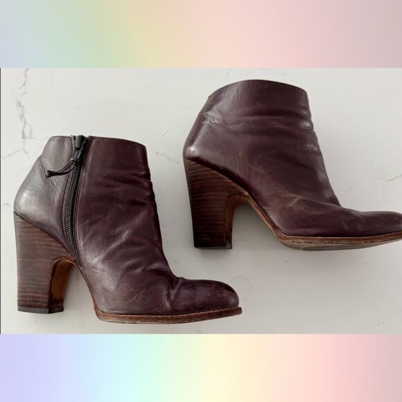 Stuart Weitzman “Demigran” Espresso Leather Booties – Size 7 - Picture 2 of 12